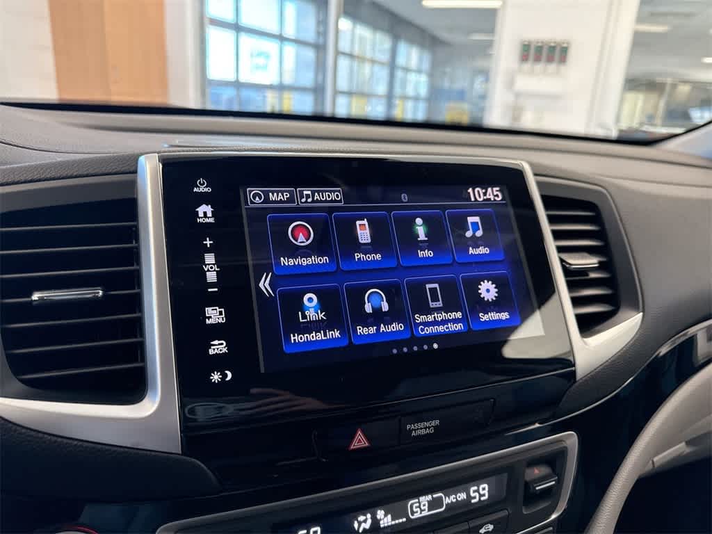 Thumbnail: 2017 Honda Pilot - 32