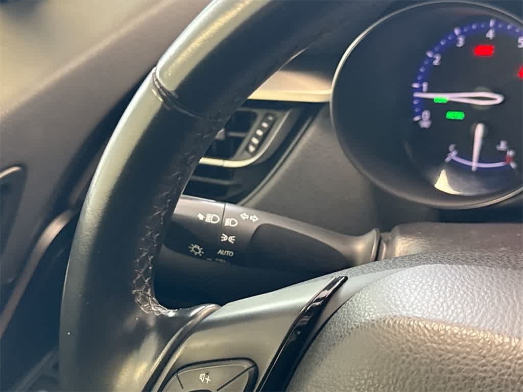 Thumbnail: 2019 Toyota C-HR - 26