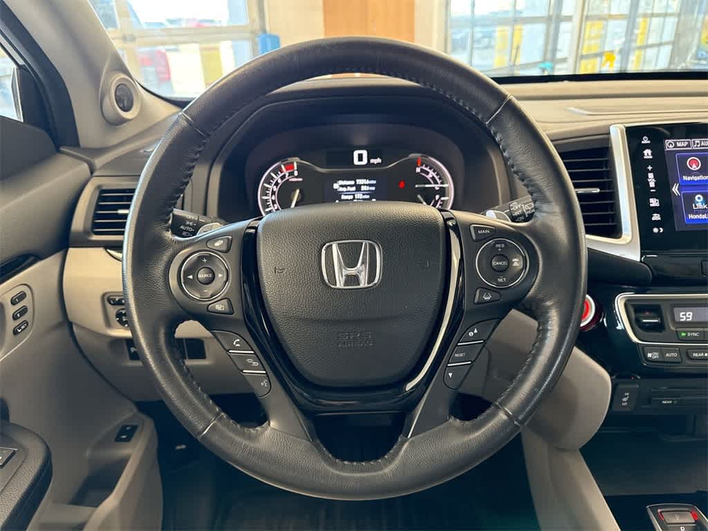 Thumbnail: 2017 Honda Pilot - 24