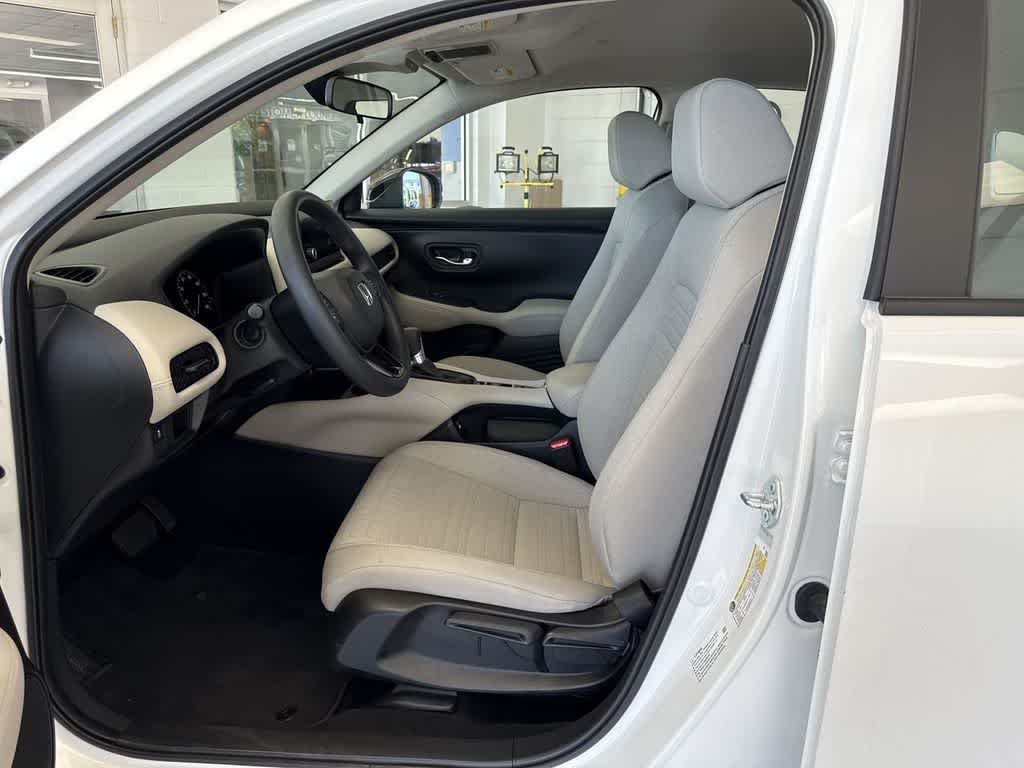 Thumbnail: 2023 Honda HR-V - 21