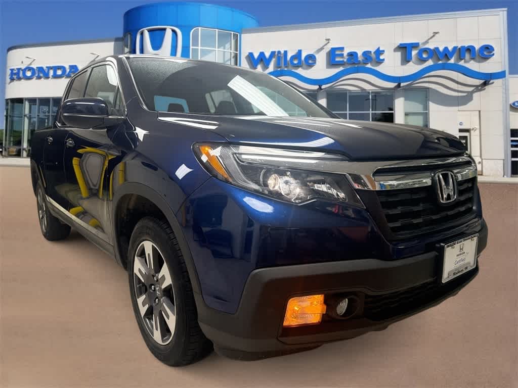 2019 Honda Ridgeline RTL photo 2