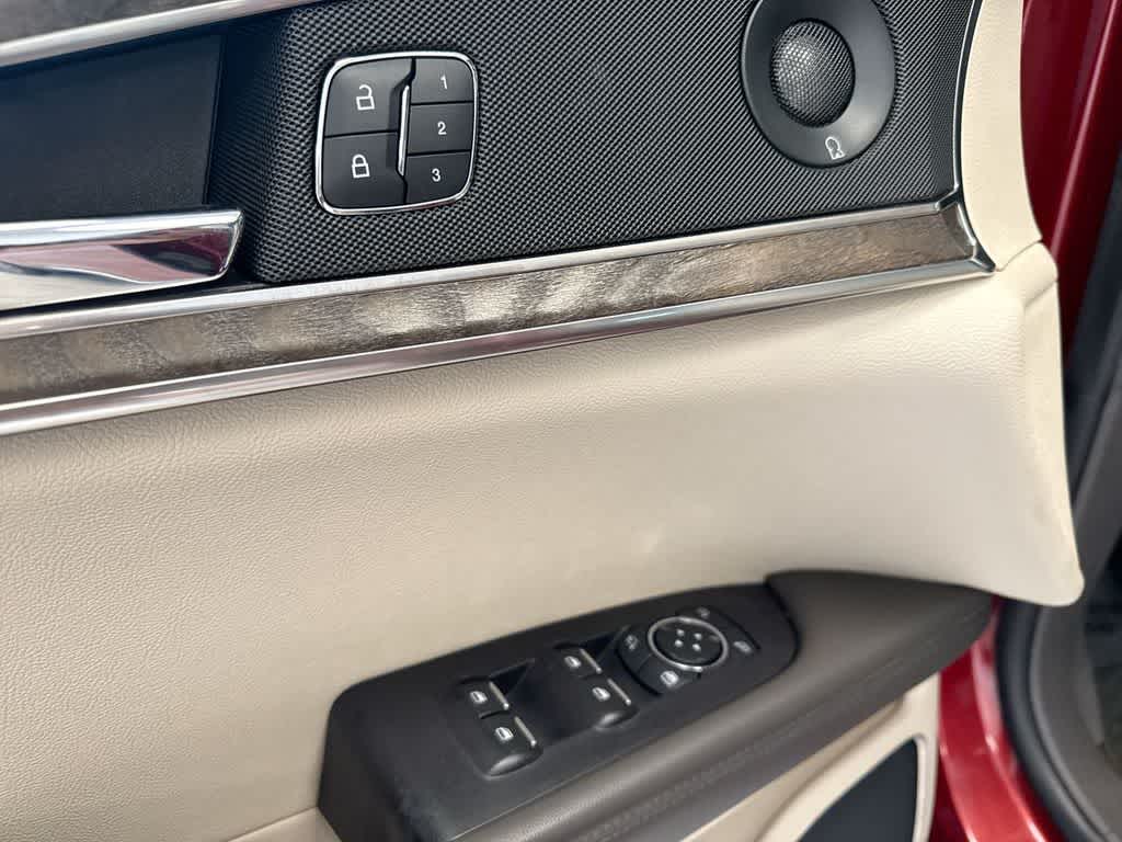 Thumbnail: 2019 Lincoln Nautilus - 18