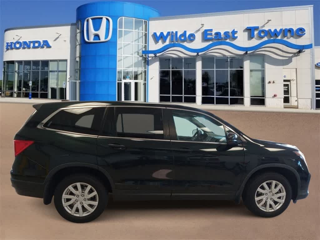 Certified 2019 Honda Pilot LX with VIN 5FNYF6H18KB027680 for sale in Madison, WI