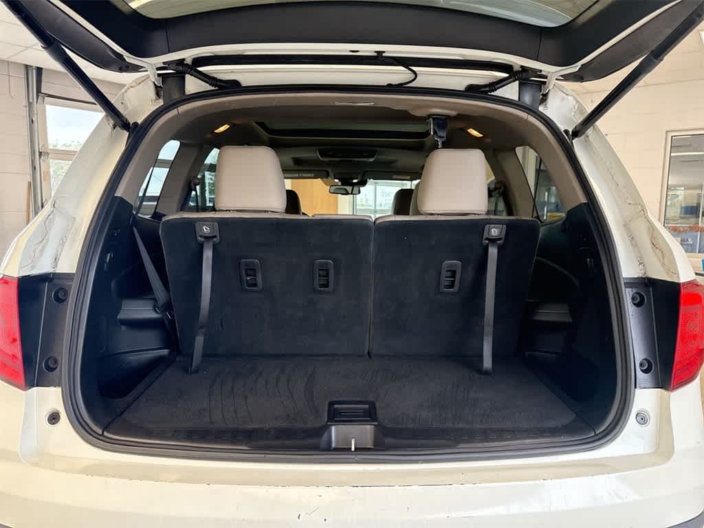 Thumbnail: 2018 Honda Pilot - 38