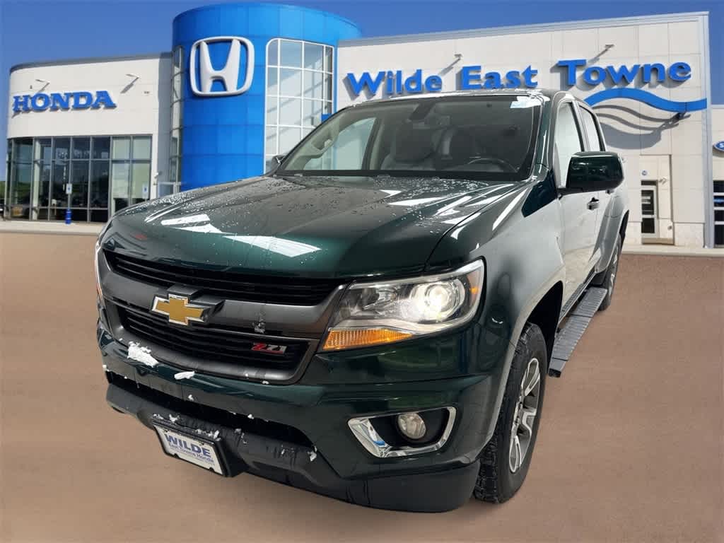 Thumbnail: 2015 Chevrolet Colorado - 4