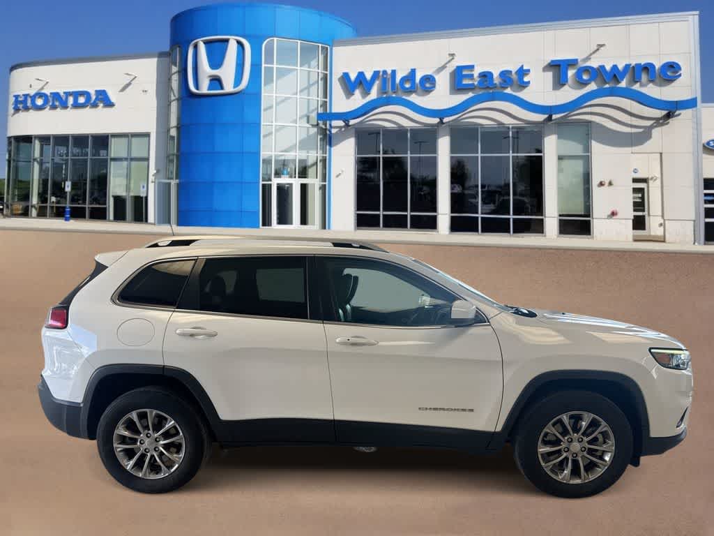 Thumbnail: 2021 Jeep Cherokee - 9