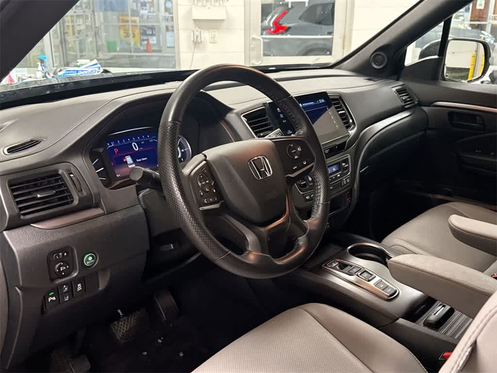 Thumbnail: 2022 Honda Passport - 10