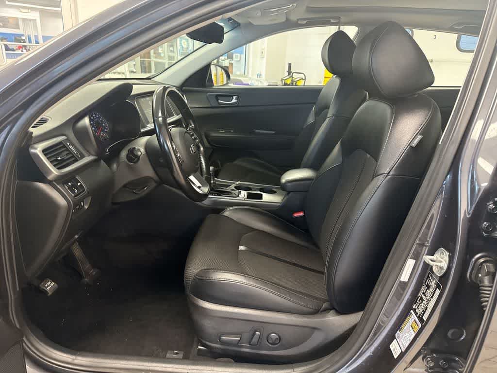 Thumbnail: 2019 Kia Optima - 17