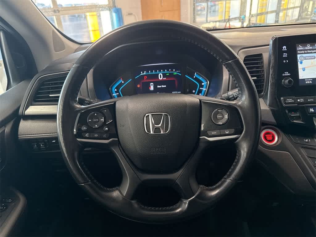 Thumbnail: 2018 Honda Odyssey - 24