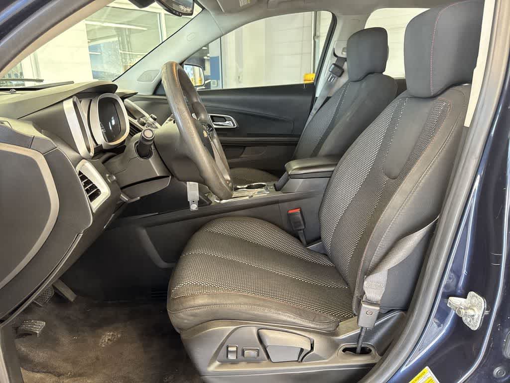 Thumbnail: 2016 Chevrolet Equinox - 16