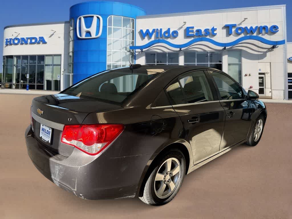 Thumbnail: 2015 Chevrolet Cruze - 8