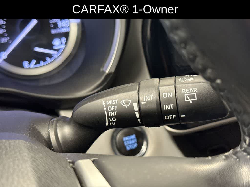 Thumbnail: 2022 Toyota Highlander - 29