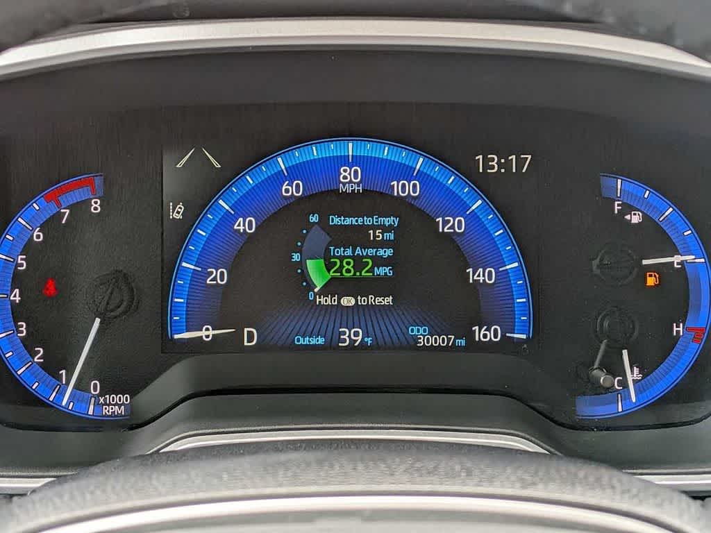 Thumbnail: 2022 Toyota Corolla Cross - 33