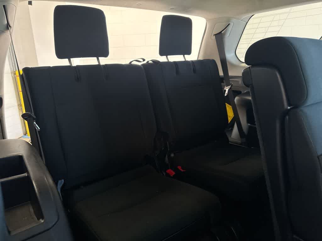 Thumbnail: 2015 Toyota 4Runner - 23