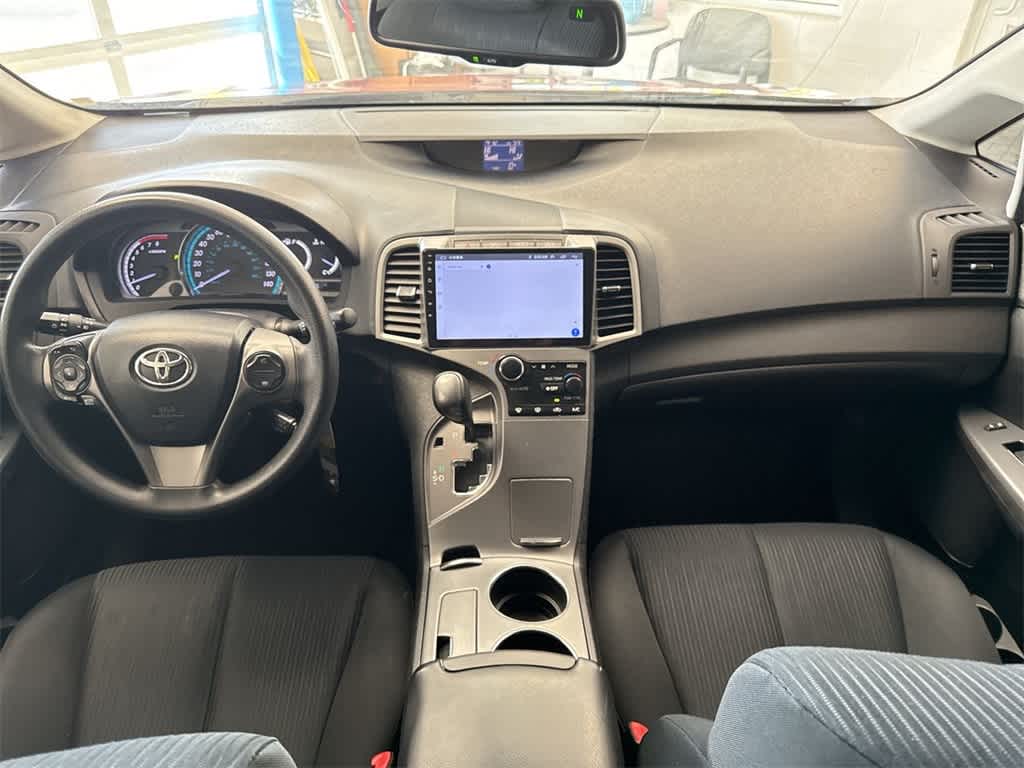 Thumbnail: 2013 Toyota Venza - 17