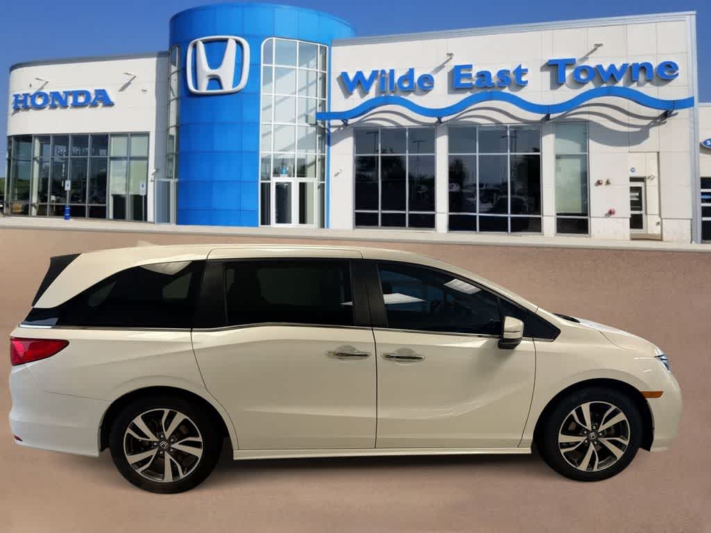 Thumbnail: 2023 Honda Odyssey - 10