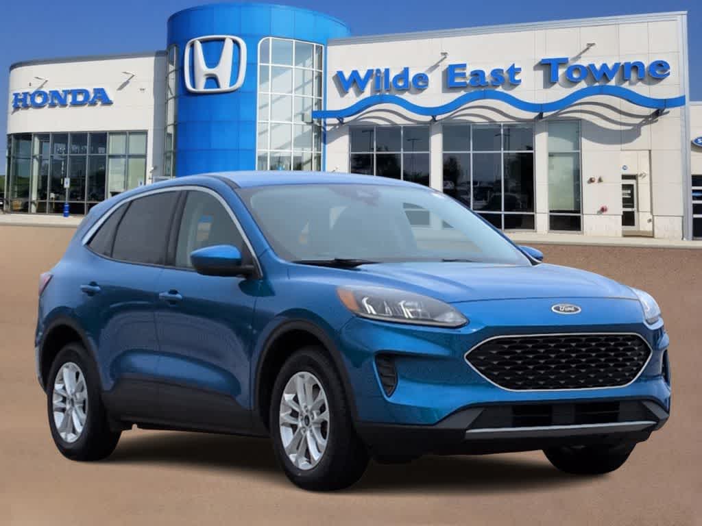 Thumbnail: 2020 Ford Escape - 2