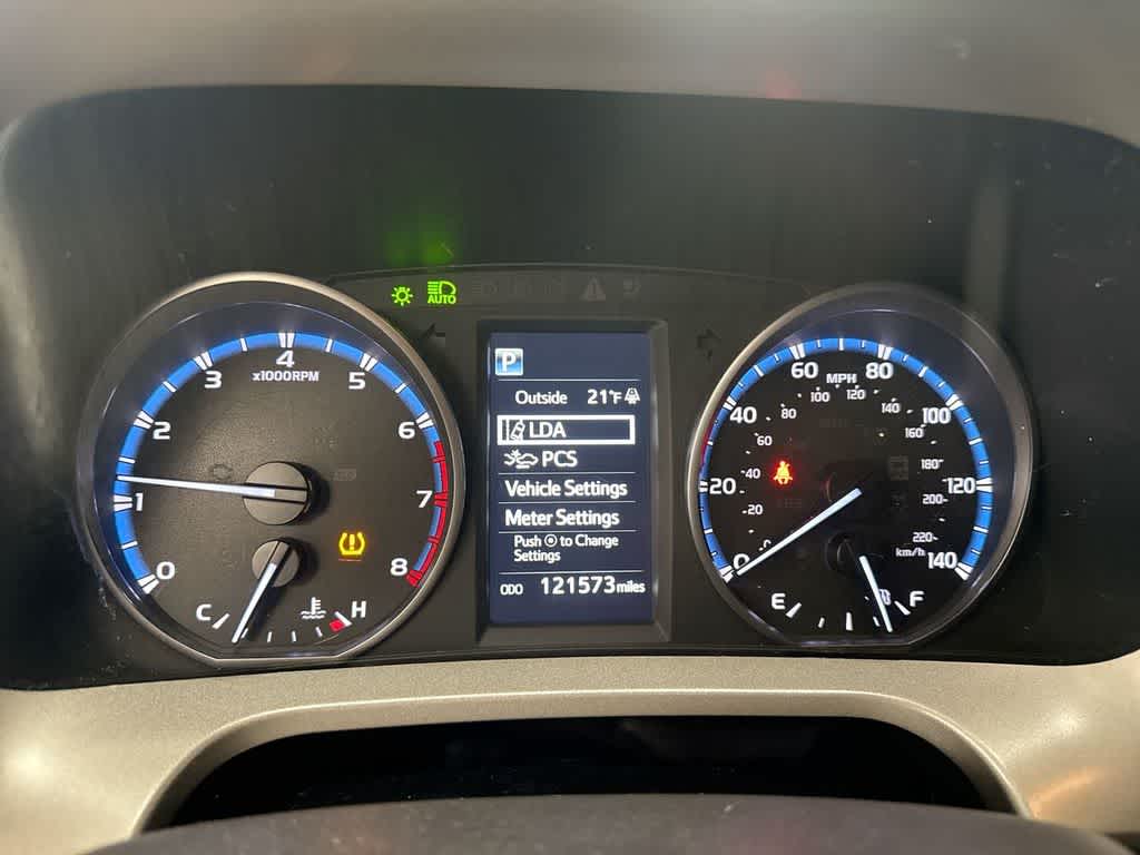 Thumbnail: 2018 Toyota RAV4 - 35