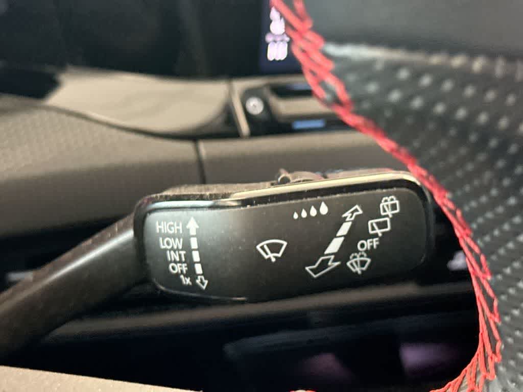 Thumbnail: 2024 Volkswagen Golf - 28