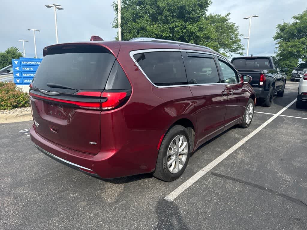 Thumbnail: 2021 Chrysler Pacifica - 2
