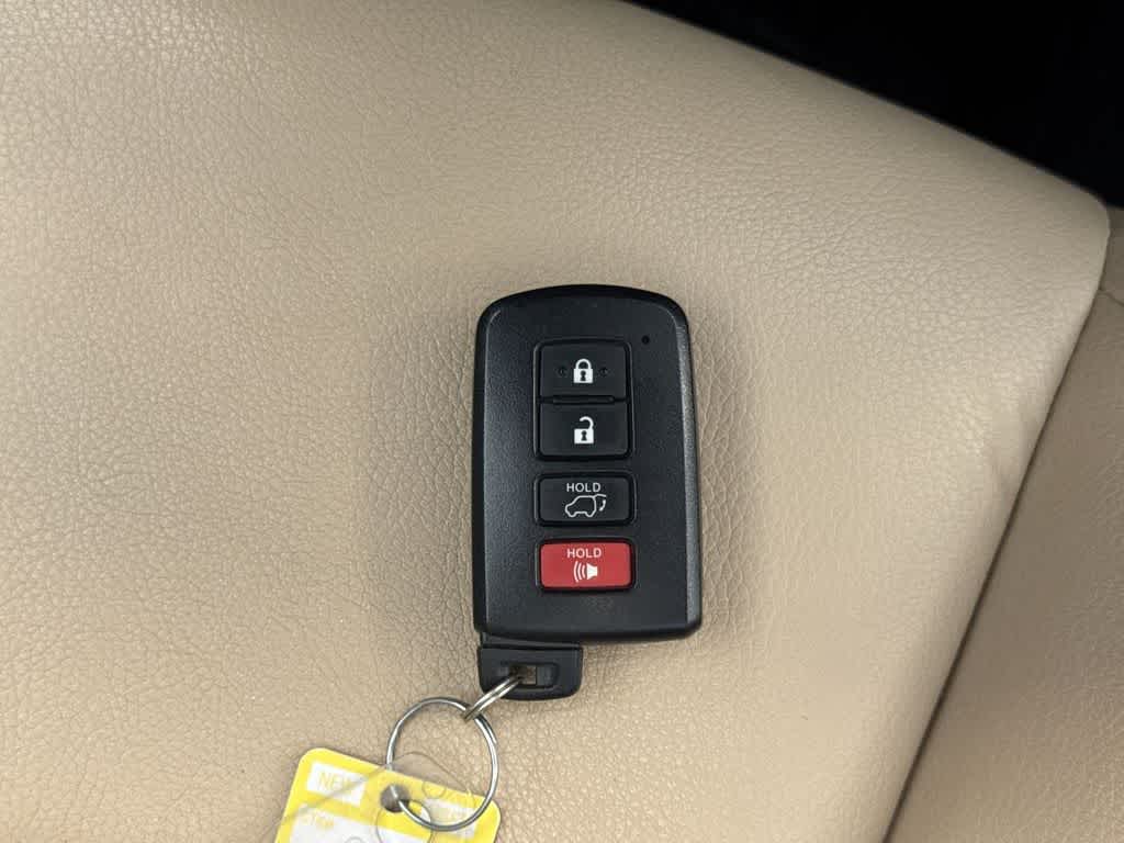 Thumbnail: 2013 Toyota RAV4 - 36