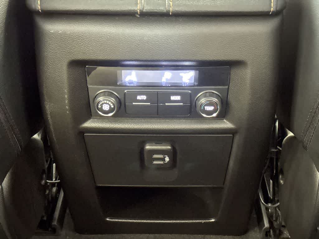 Thumbnail: 2018 Chevrolet Traverse - 40