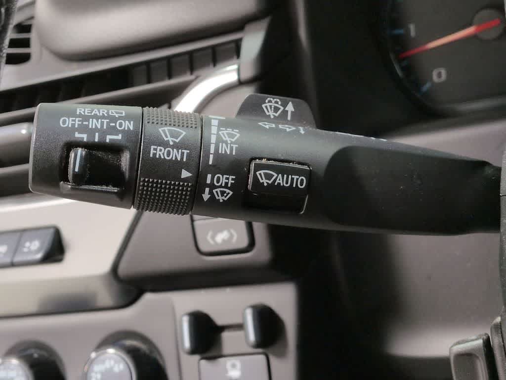 Thumbnail: 2020 Chevrolet Tahoe - 29