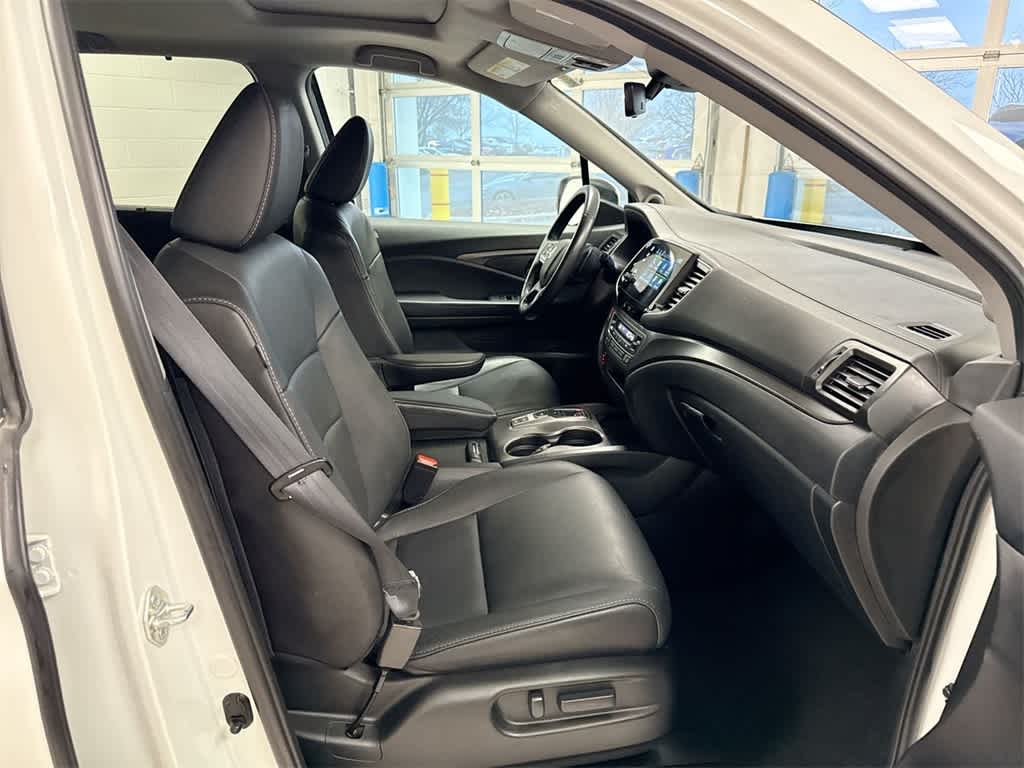 Thumbnail: 2022 Honda Pilot - 24