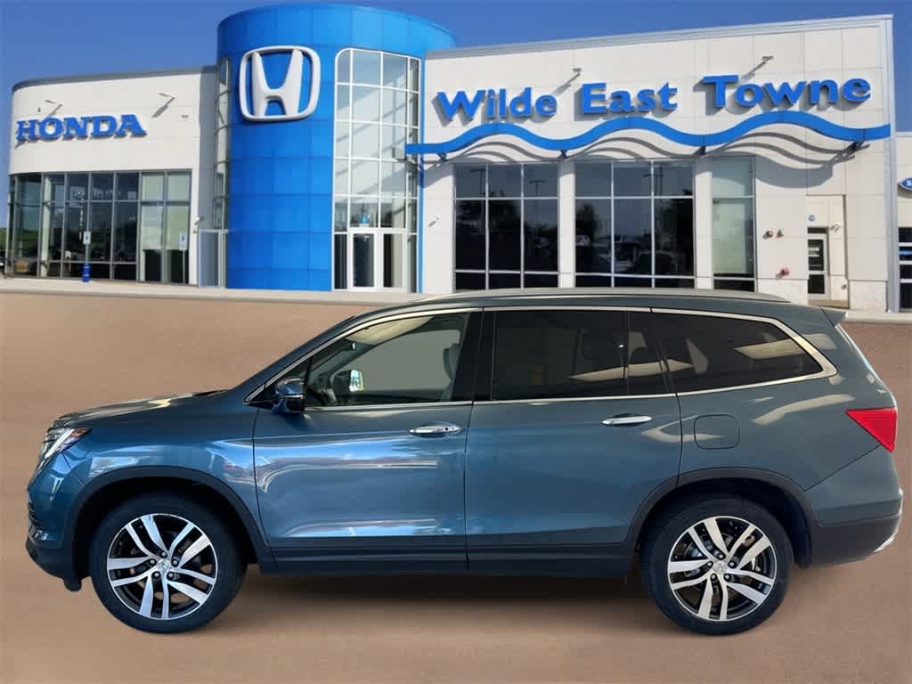 Thumbnail: 2017 Honda Pilot - 5