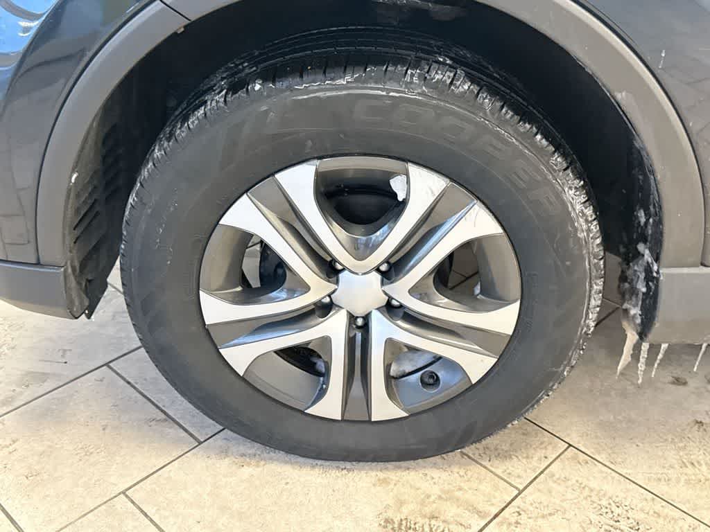 Thumbnail: 2018 Toyota RAV4 - 16