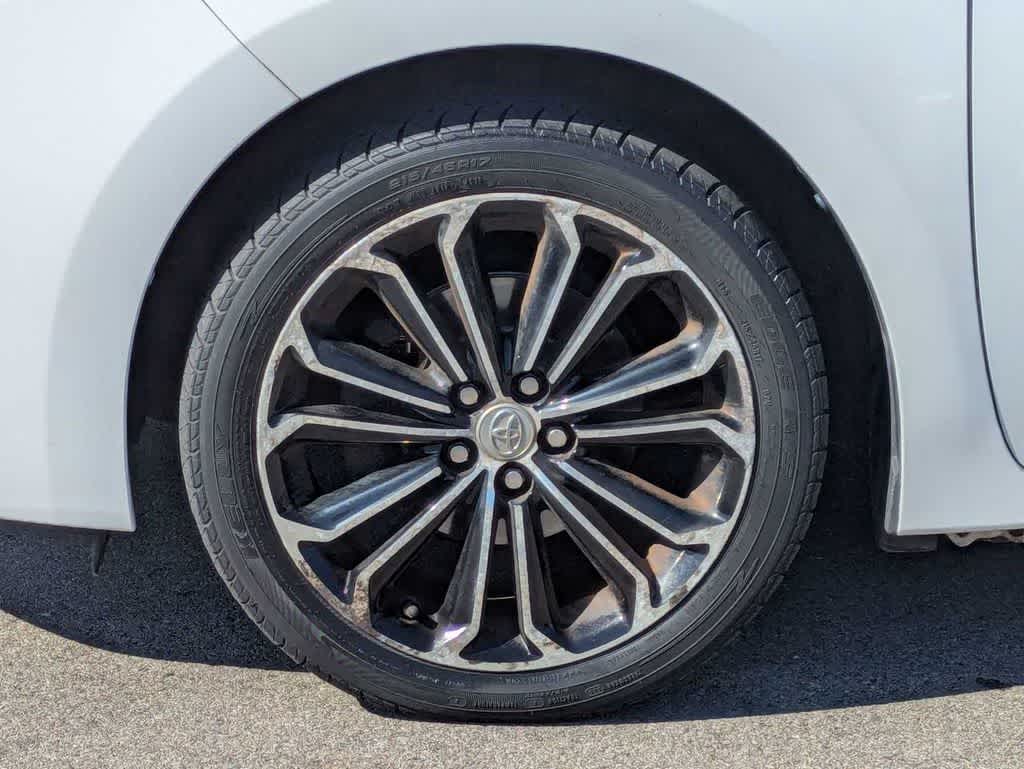 Thumbnail: 2015 Toyota Corolla - 12