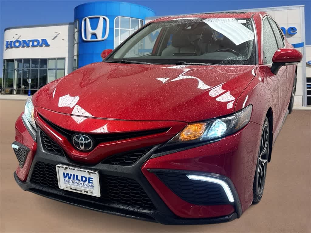 Thumbnail: 2022 Toyota Camry - 1