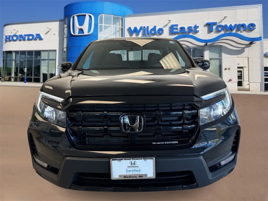 2025 Honda Ridgeline Black Edition photo 3