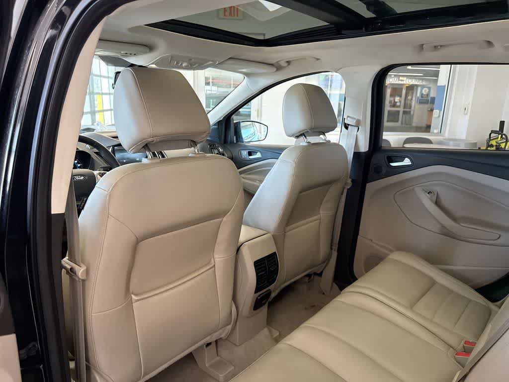 Thumbnail: 2015 Ford Escape - 20