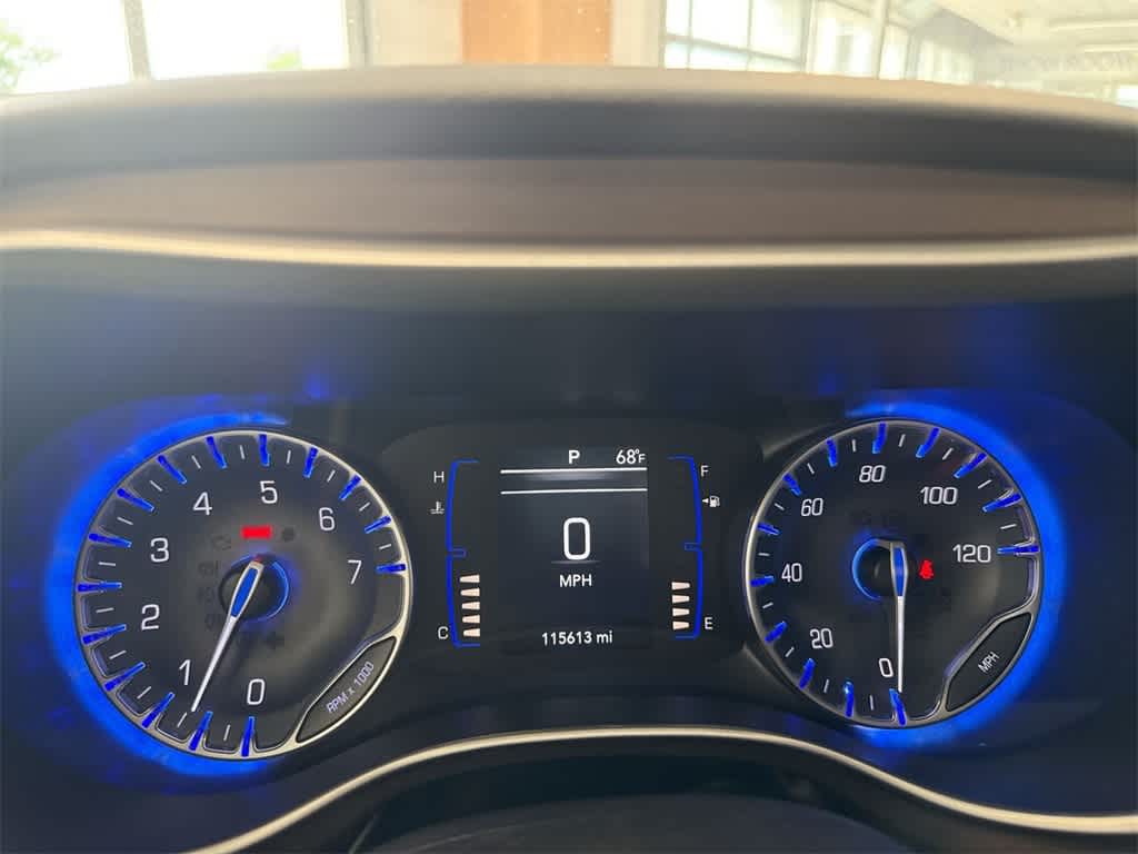 Thumbnail: 2018 Chrysler Pacifica - 34