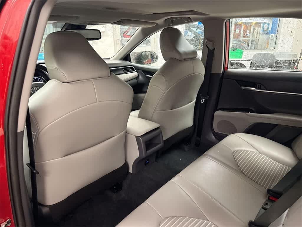 Thumbnail: 2022 Toyota Camry - 19