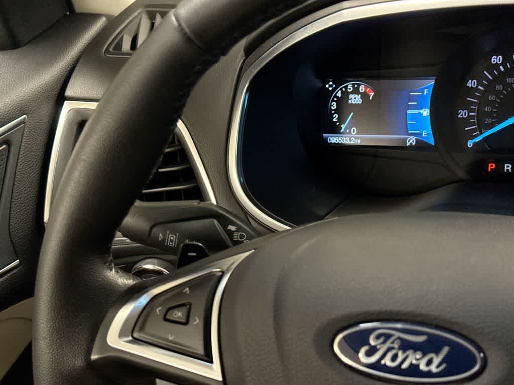 Thumbnail: 2019 Ford Edge - 29