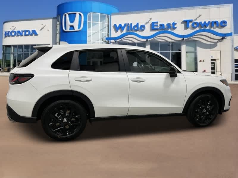 2025 Honda HR-V Sport 8