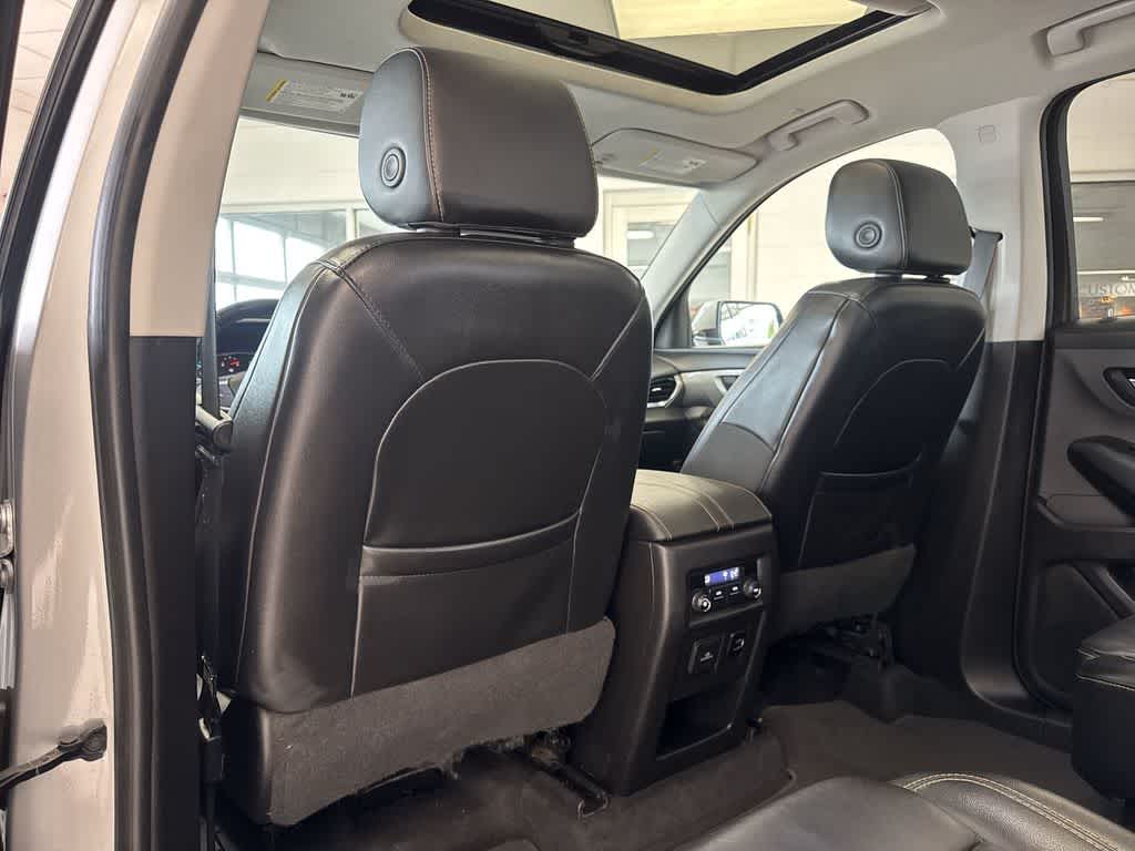Thumbnail: 2018 Chevrolet Traverse - 19