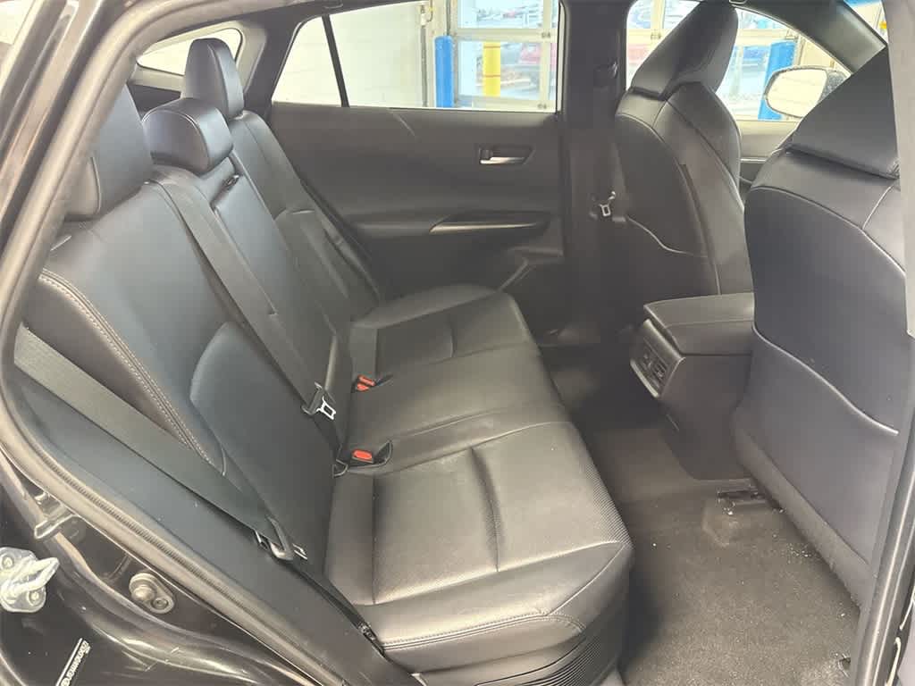 Thumbnail: 2021 Toyota Venza - 21