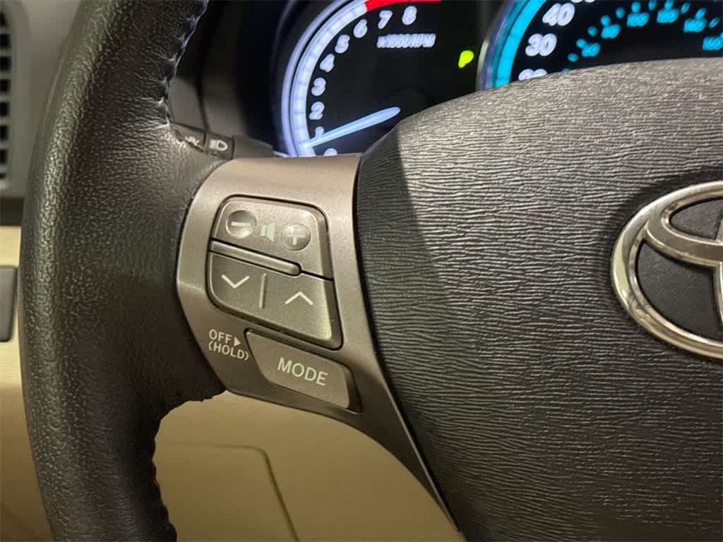 Thumbnail: 2012 Toyota Venza - 26