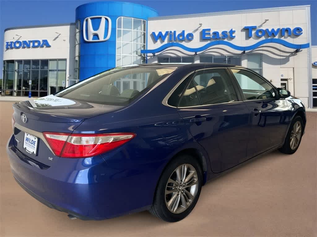 Thumbnail: 2015 Toyota Camry - 8