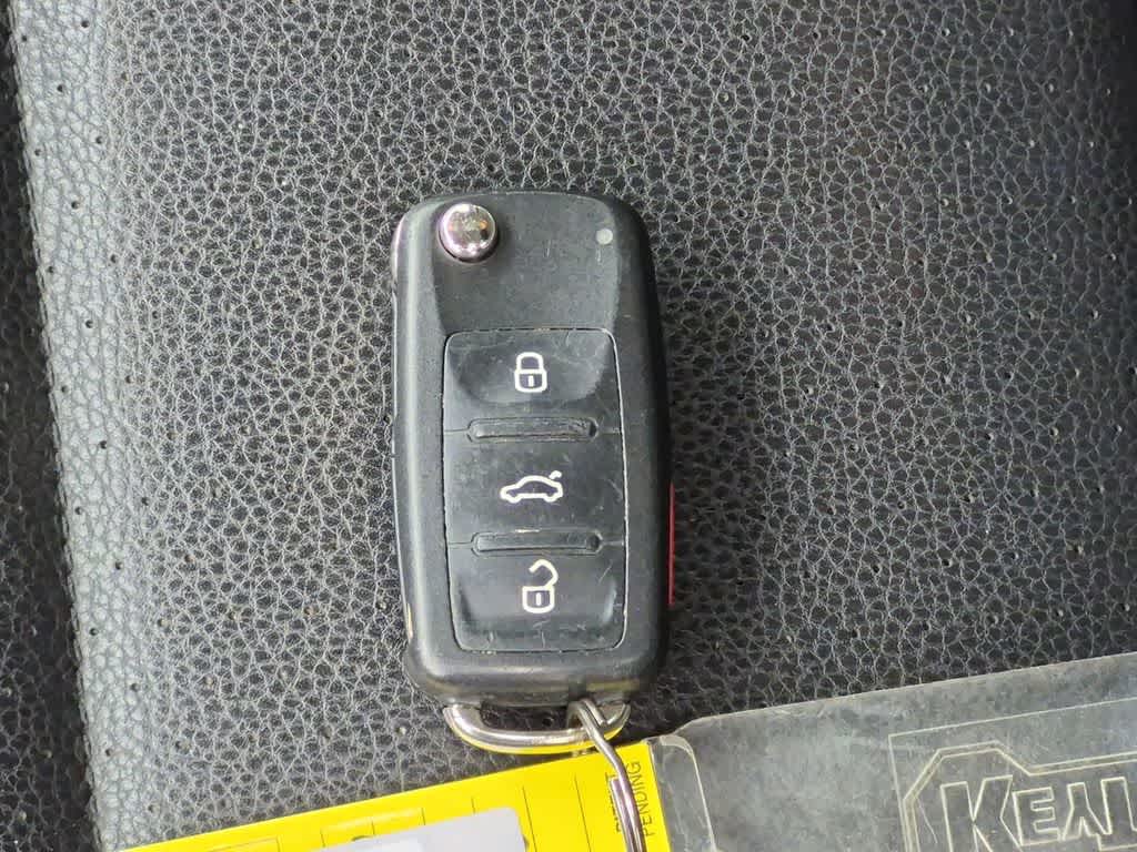 Thumbnail: 2017 Volkswagen Tiguan - 34