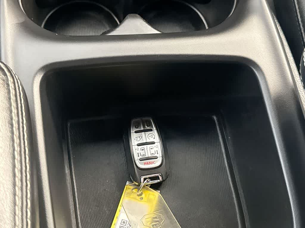 Thumbnail: 2025 Chrysler Pacifica - 37