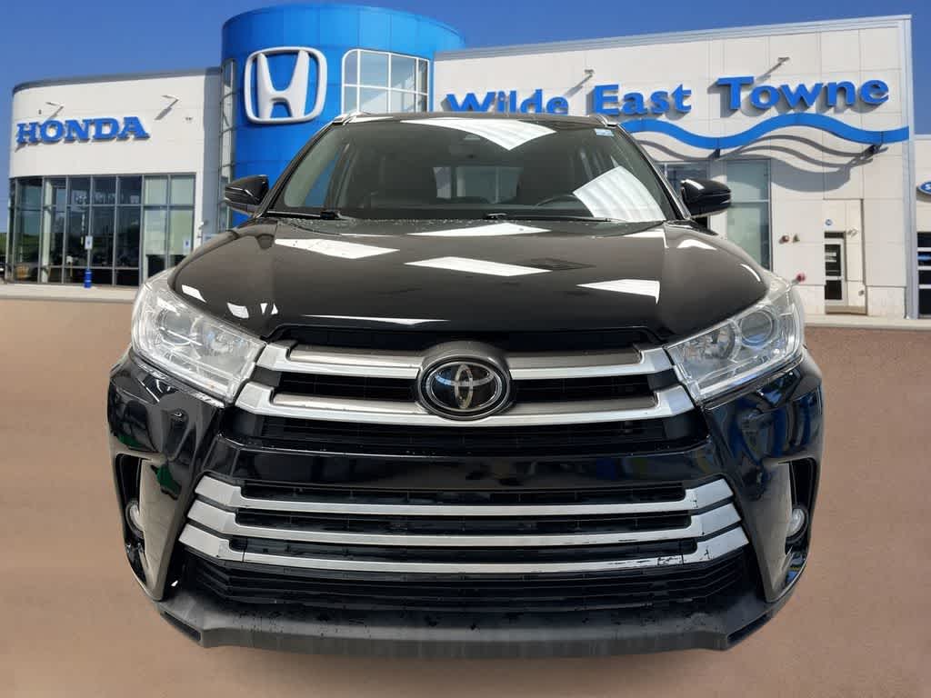 Thumbnail: 2019 Toyota Highlander - 3