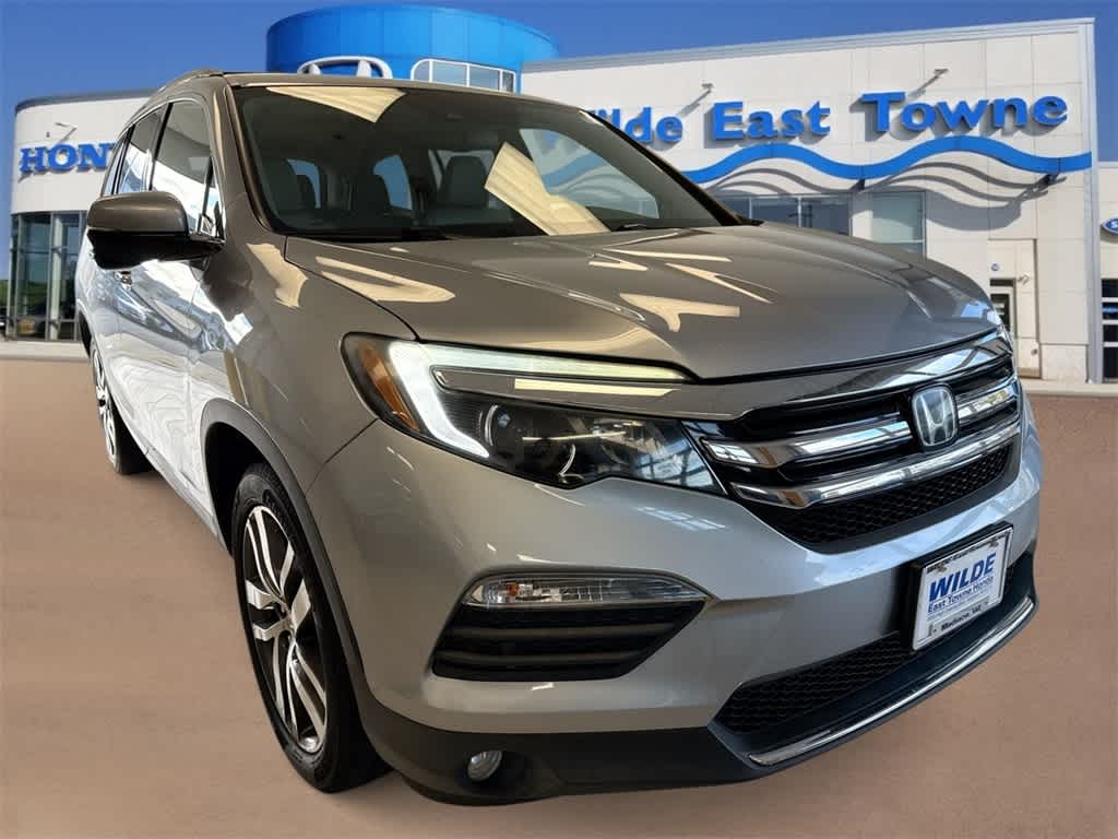 Thumbnail: 2017 Honda Pilot - 2