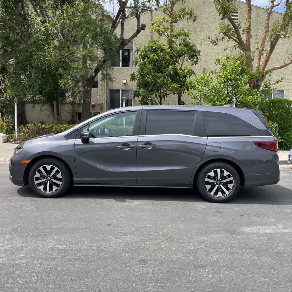 Thumbnail: 2025 Honda Odyssey - 3