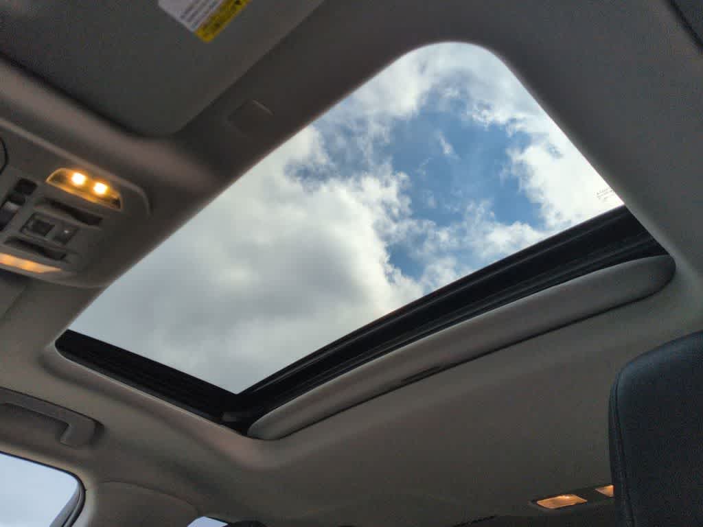 Thumbnail: 2020 Toyota Highlander - 19