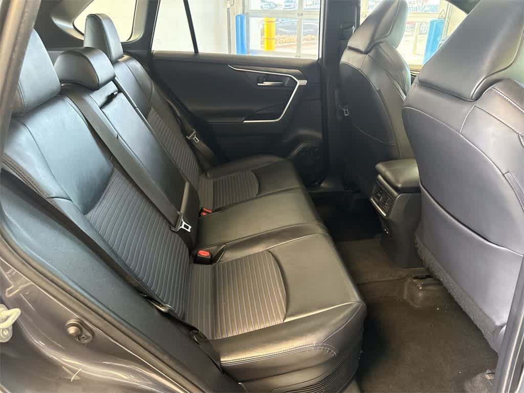 Thumbnail: 2020 Toyota RAV4 - 22