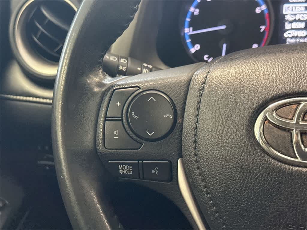 Thumbnail: 2018 Toyota RAV4 - 25